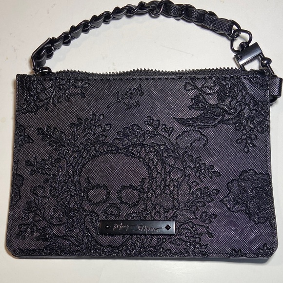 Betsey Johnson Women's Skull Wristlet - Picture 1 of 7
